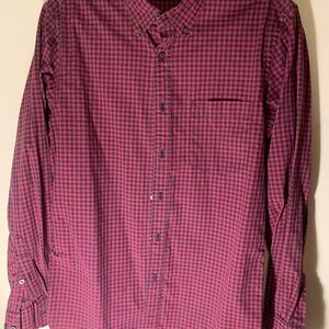 Uniqlo Men's Plaid Shirt - Red and Black